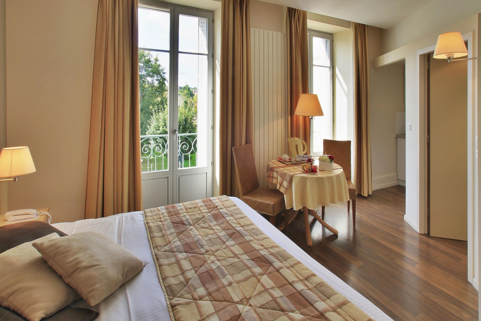 Hotel Cerise - Les Sources Luxeuil-Les-Bains Eksteriør billede