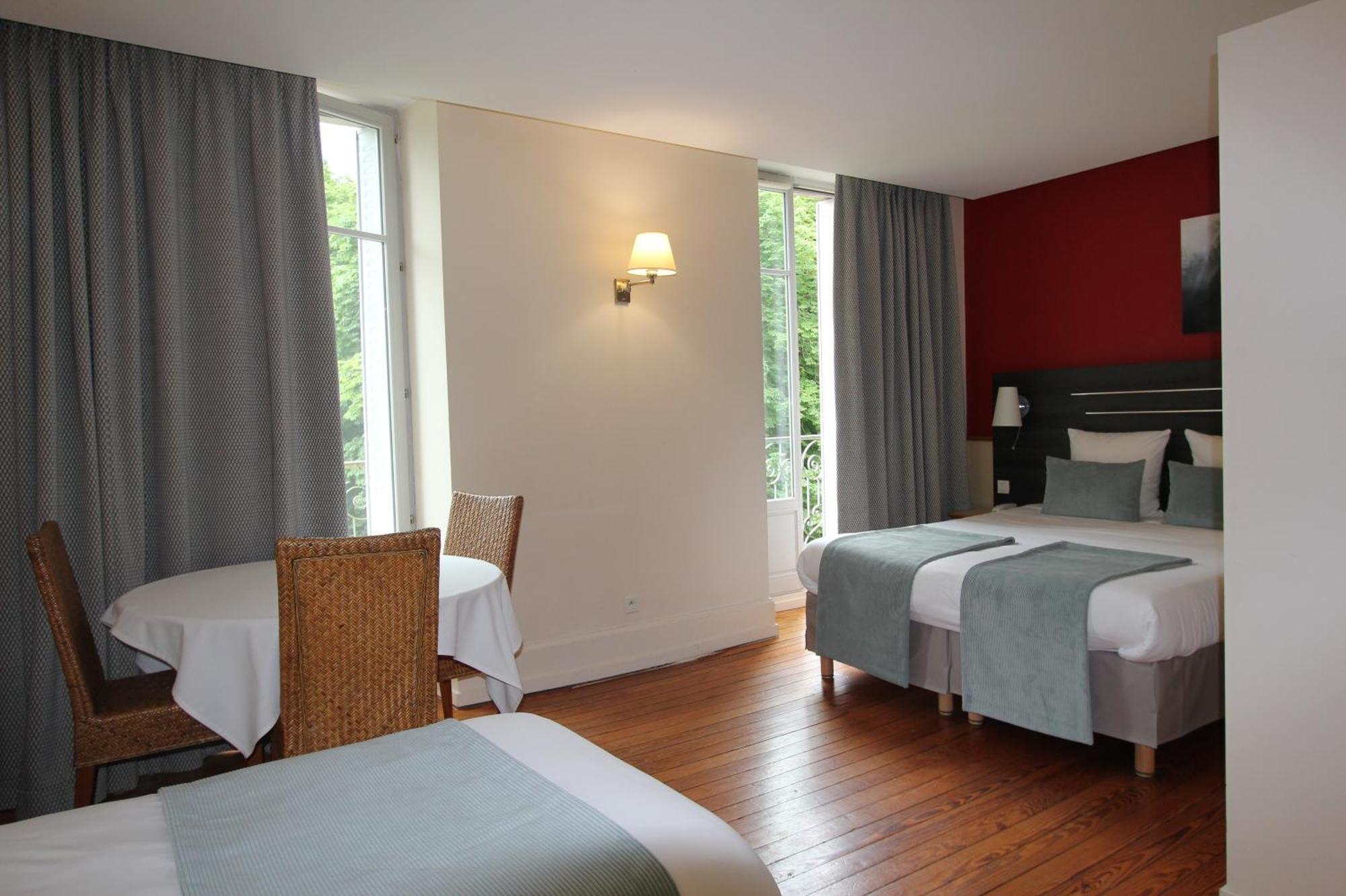 Hotel Cerise - Les Sources Luxeuil-Les-Bains Eksteriør billede